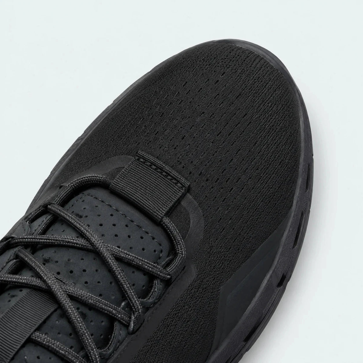 Cloudnova 2 All Black