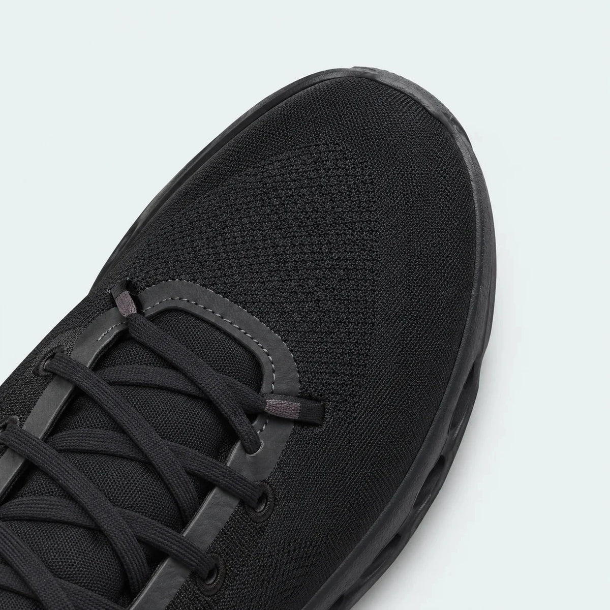 Cloudtilt Eclipse Black
